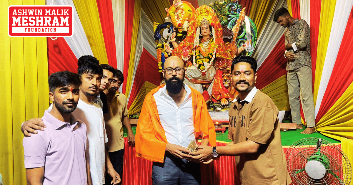 Our Chairman, Ashwin Malik Meshram visited the "Bal Ganesh Mitra Mandal" - Thakkar Bappa, Chembur to take Maa Durga’s blessings.